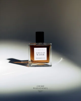 The inspiration comes from Francescas personal memory: being born and raised in Tuscany, she could go to the beach in the South of the region, where hundreds of years ago our forefathers, the Etruscans, used to live. In order to access to the most stunning, well hidden small bays, and offering the most transparent water, there was a 30 minutes walk through the woods. These woods are full of wonders! The smell of typical Mediterranean vegetation is charming and, if you are lucky you could bump into a wild boar – or even some remains of the Etruscan civilization. The salty, refreshing smell of the sea soothes you from the heat of the sun that is warming up your skin.

📷 @tobiashoffmannn 

#crimepassionnel #nicheperfume #boutique #copenhagen #perfumeboutique #francescabianchi #etruscanwater