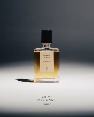 Corpus – Body / Equus – Horse

A deep black animalistic composition, with assertive leather notes composed by Bertrand Duchaufour. A tribute to Naomis white Arabian horse with a fiery temper, petulant nature and enormouse heart.

📷 @tobiashoffmannn 

#crimepassionnel #nicheperfume #perfumeboutique #copenhagen #naomigoodsir